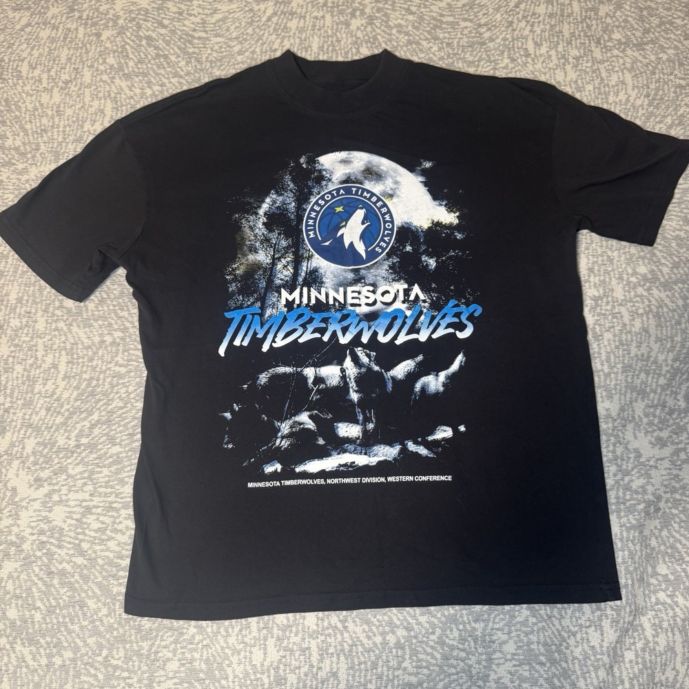 Vintage Rare Minnesota Timberwolves NBA Graphic T-Shirt Black XS Made in UK